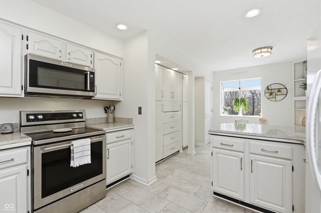 6707 Shore Island Drive, Indianapolis, IN 46220