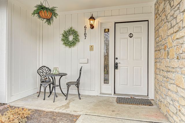 6707 Shore Island Drive, Indianapolis, IN 46220