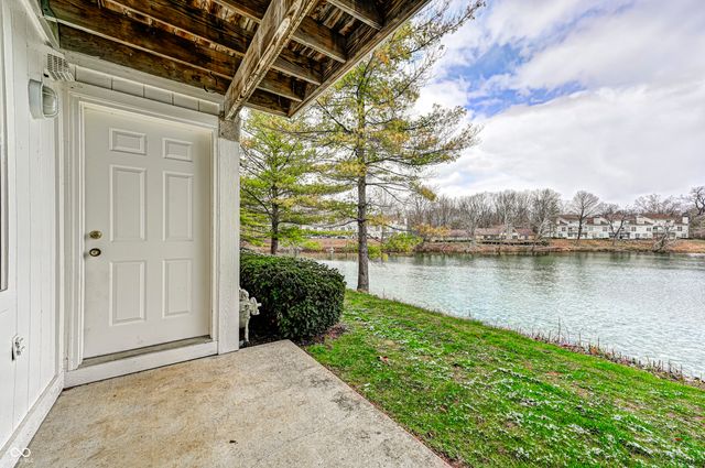 6707 Shore Island Drive, Indianapolis, IN 46220