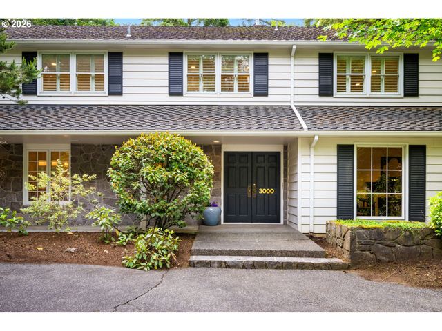 3000 WESTVIEW Ct, Lake Oswego, OR 97034