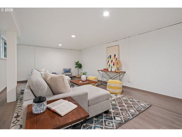 3000 WESTVIEW Ct, Lake Oswego, OR 97034