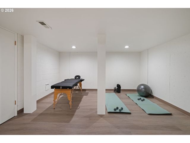 3000 WESTVIEW Ct, Lake Oswego, OR 97034