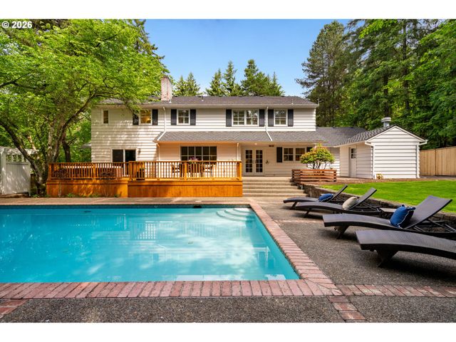 3000 WESTVIEW Ct, Lake Oswego, OR 97034