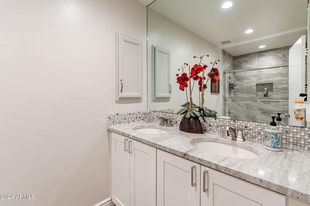 4021 S HOLBROOK Lane, Tempe, AZ 85282