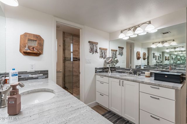 4021 S HOLBROOK Lane, Tempe, AZ 85282