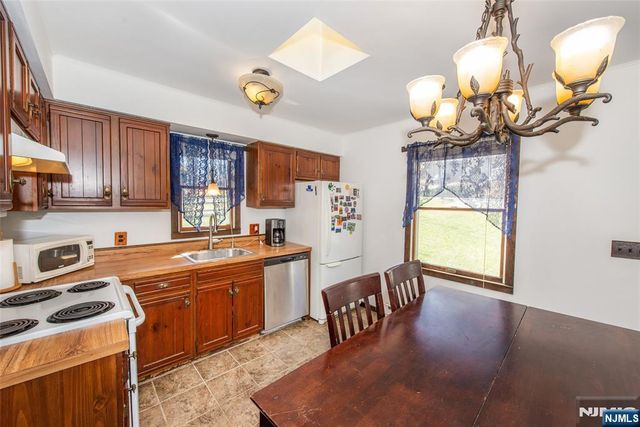 69 Alder Terrace, Sussex, NJ 07461
