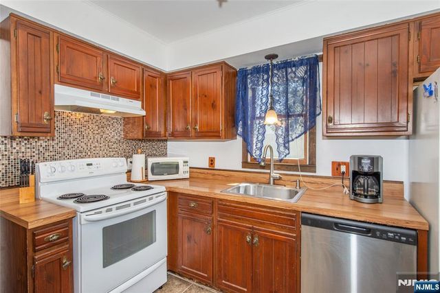 69 Alder Terrace, Sussex, NJ 07461
