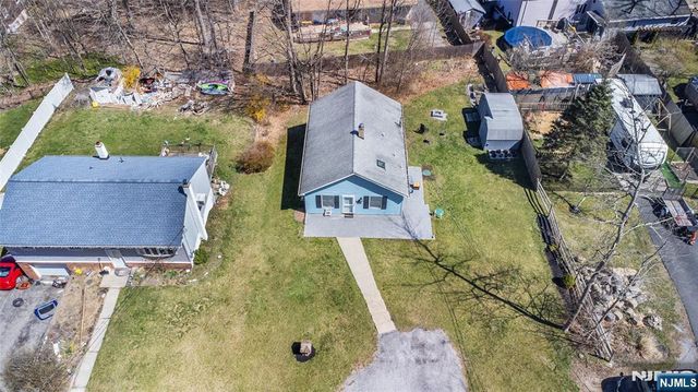 69 Alder Terrace, Sussex, NJ 07461