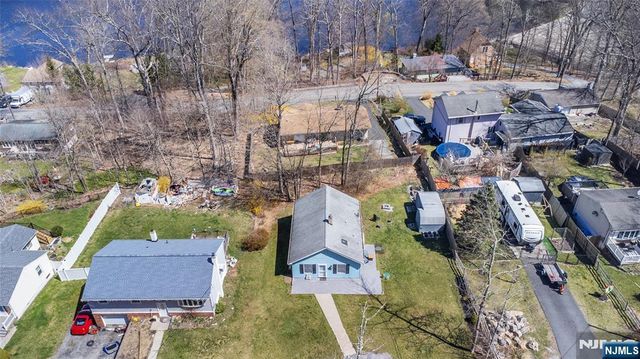 69 Alder Terrace, Sussex, NJ 07461