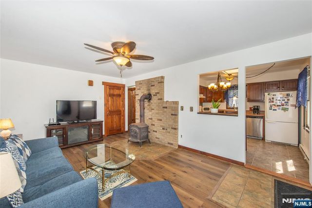 69 Alder Terrace, Sussex, NJ 07461