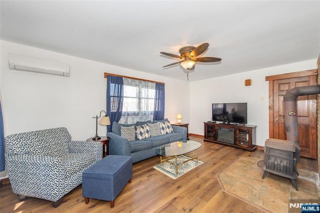69 Alder Terrace, Sussex, NJ 07461