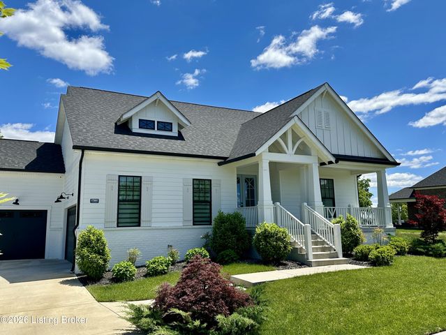 17801 Shakes Creek Dr, Fisherville, KY 40023