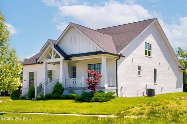 17801 Shakes Creek Dr, Fisherville, KY 40023