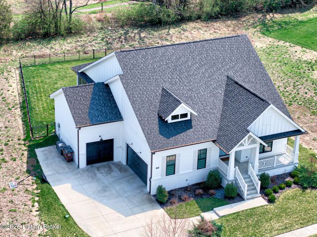 17801 Shakes Creek Dr, Fisherville, KY 40023
