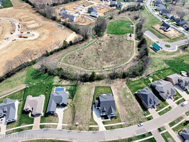 17801 Shakes Creek Dr, Fisherville, KY 40023