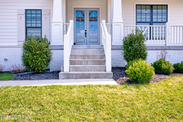 17801 Shakes Creek Dr, Fisherville, KY 40023