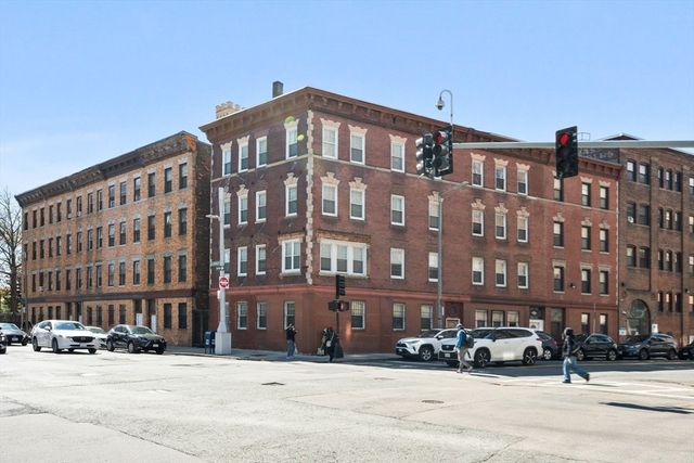 410 Harrison Ave, Boston, MA 02118