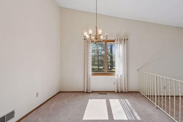 5301 Yorktown Lane N, Plymouth, MN 55442