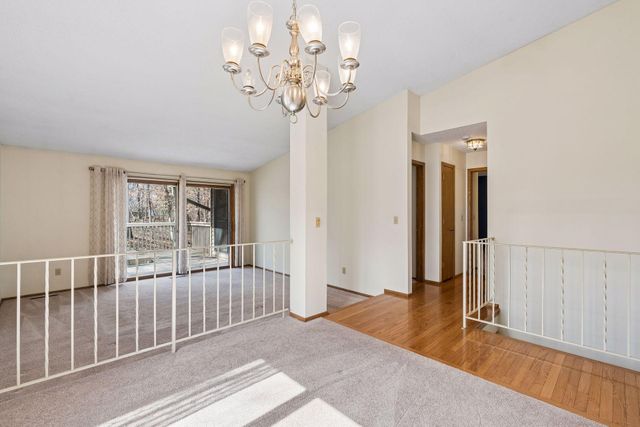 5301 Yorktown Lane N, Plymouth, MN 55442