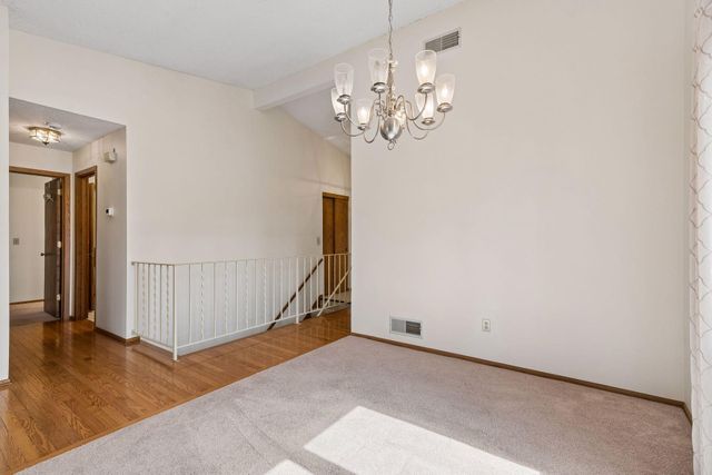 5301 Yorktown Lane N, Plymouth, MN 55442