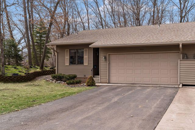 5301 Yorktown Lane N, Plymouth, MN 55442