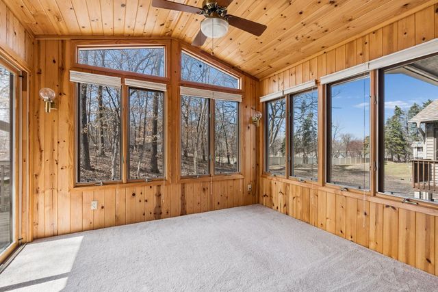 5301 Yorktown Lane N, Plymouth, MN 55442