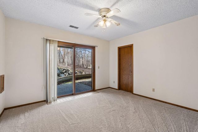 5301 Yorktown Lane N, Plymouth, MN 55442