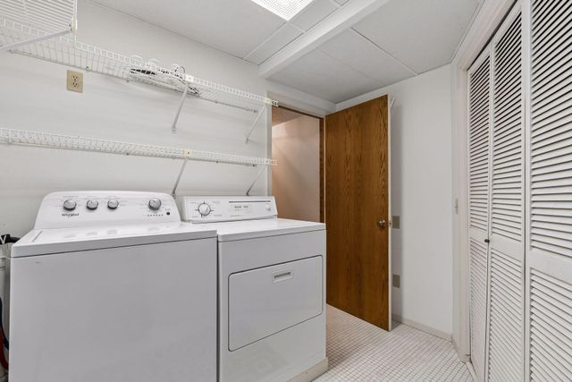 5301 Yorktown Lane N, Plymouth, MN 55442