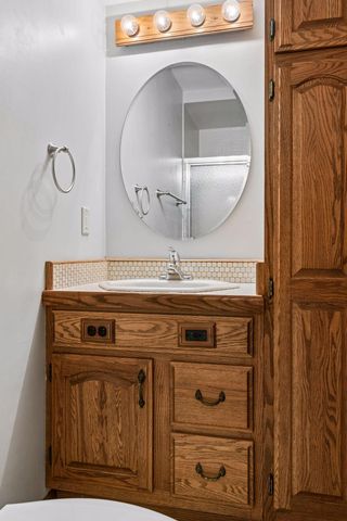 5301 Yorktown Lane N, Plymouth, MN 55442