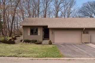 5301 Yorktown Lane N, Plymouth, MN 55442