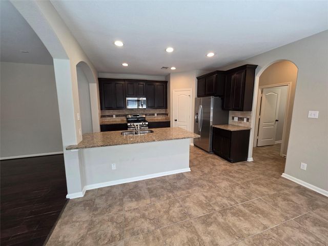 114 N Heritage Mill Circle, Tomball, TX 77375