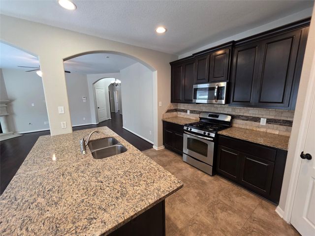 114 N Heritage Mill Circle, Tomball, TX 77375