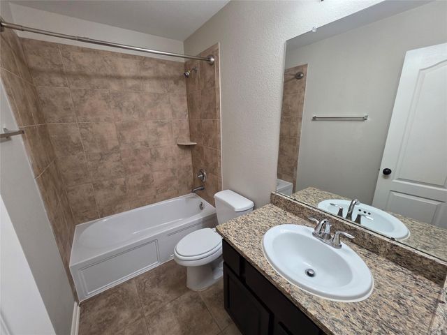 114 N Heritage Mill Circle, Tomball, TX 77375