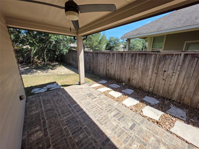 114 N Heritage Mill Circle, Tomball, TX 77375