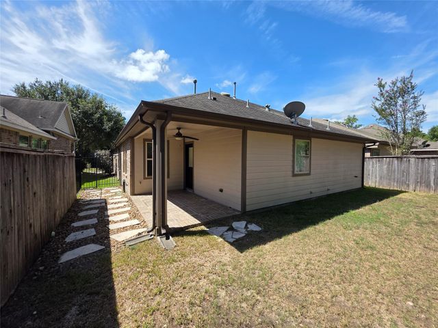 114 N Heritage Mill Circle, Tomball, TX 77375