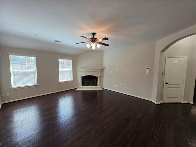 114 N Heritage Mill Circle, Tomball, TX 77375