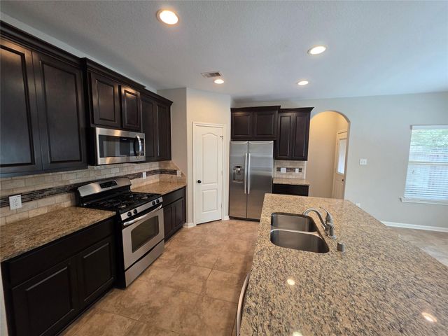 114 N Heritage Mill Circle, Tomball, TX 77375