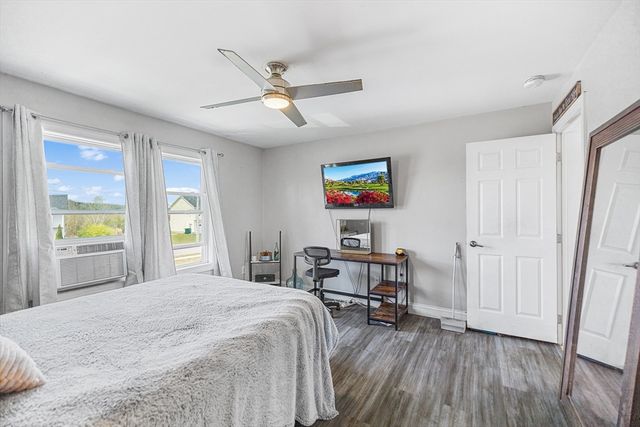 3 Dominique Dr, Webster, MA 01570
