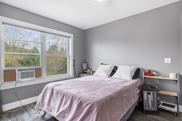 3 Dominique Dr, Webster, MA 01570