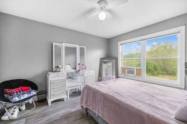 3 Dominique Dr, Webster, MA 01570