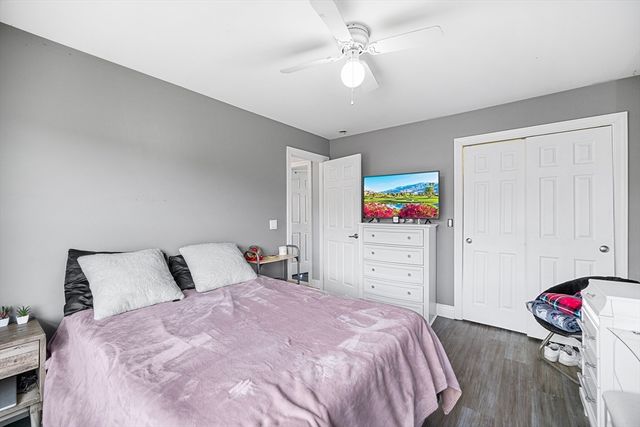3 Dominique Dr, Webster, MA 01570