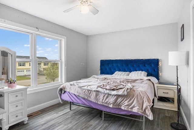 3 Dominique Dr, Webster, MA 01570