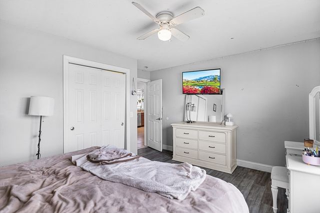 3 Dominique Dr, Webster, MA 01570