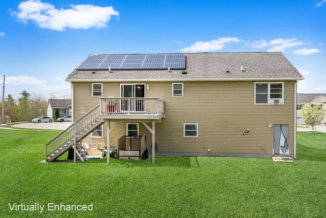 3 Dominique Dr, Webster, MA 01570
