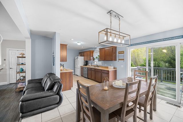 3 Dominique Dr, Webster, MA 01570
