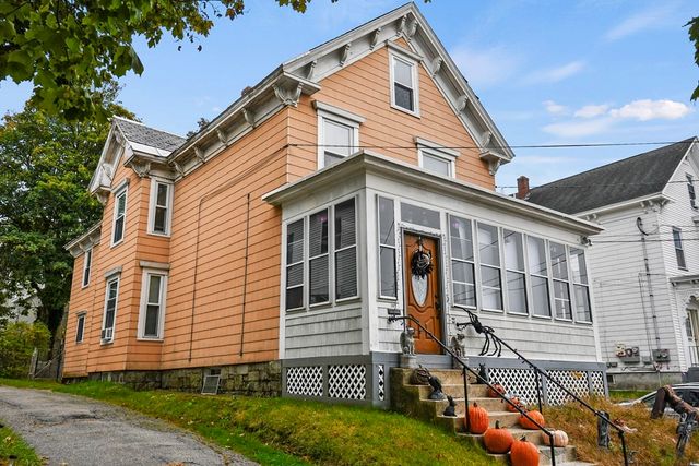 107 Myrtle 2, Lowell, MA 01850