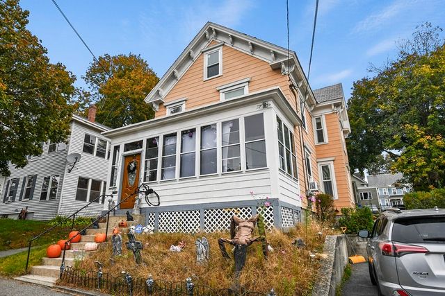 107 Myrtle 2, Lowell, MA 01850