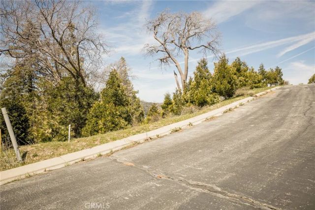 226 Hidden Forest, Lake Arrowhead, CA 92352