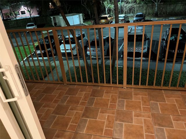913 Villa Circle 913, Boynton Beach, FL 33435
