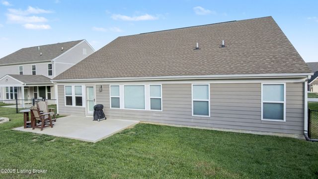 367 Copper Creek Dr, Mt Washington, KY 40047